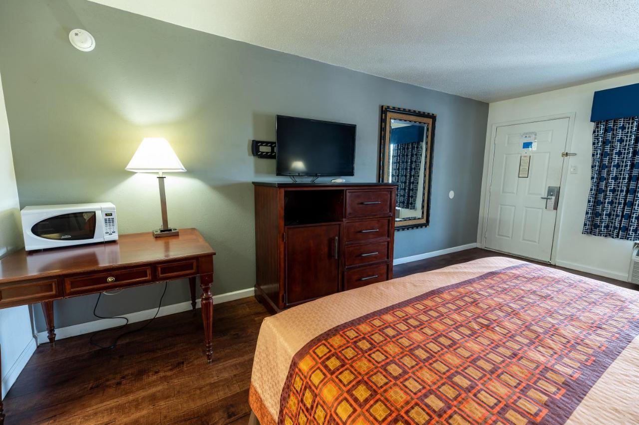 American Inn&Suites Russellville Eksteriør bilde