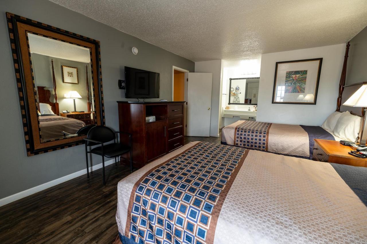 American Inn&Suites Russellville Eksteriør bilde
